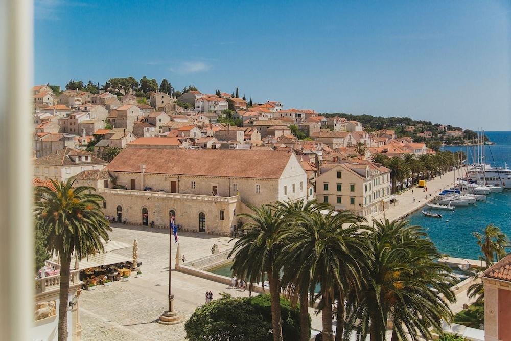 Park Hvar Hotell Hvar Town Eksteriør bilde